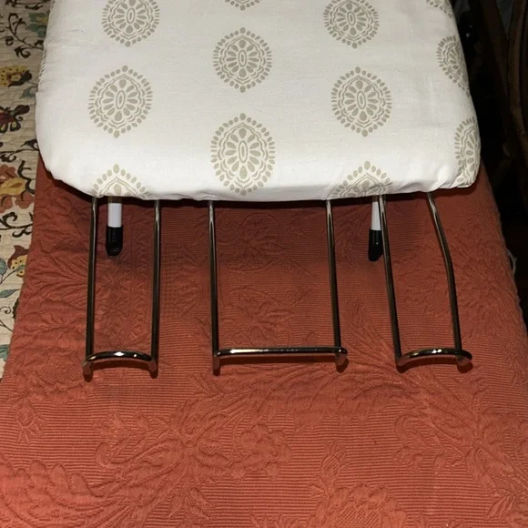 Folding/Table Top Ironing Board - Picture 7 of 13